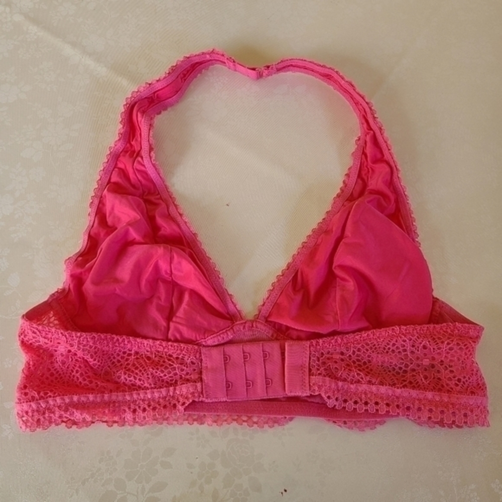 Victoria's Secret Bundle Of Two Coral And‎ Black Bralette - Picture 6 of 9